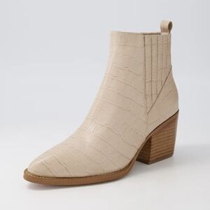 NWOT Django & Juliette "Morene" Leather Chelsea Boots (Size EU 38; US 7.5/8)